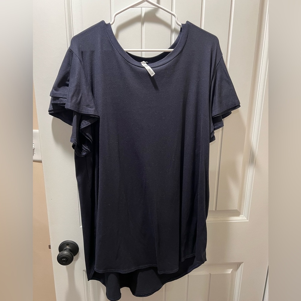 Flutter sleeve tee